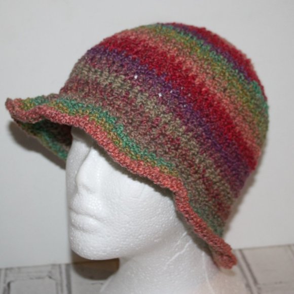 Vintagejelyfish Accessories - Beautiful handmade crocheted sunhat Pink and purple striped
